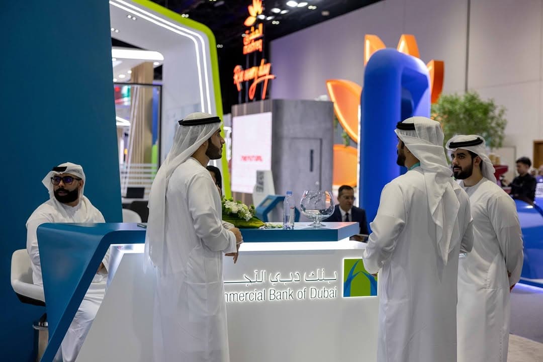 Ru’ya Careers UAE job fair at Dubai World Trade Centre with Emirati job seekers and employers networking.